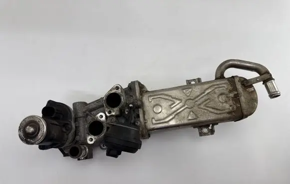 Volkswagen PASSAT B7 EGR valve cooler 03L131512BL