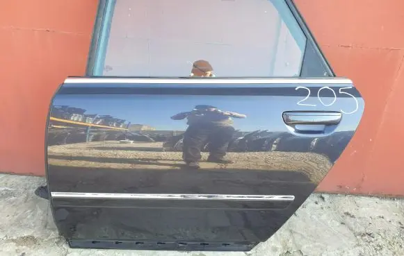 Audi A8 S8 D3 4E Rear door