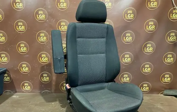 Opel Astra H Front driver seat 