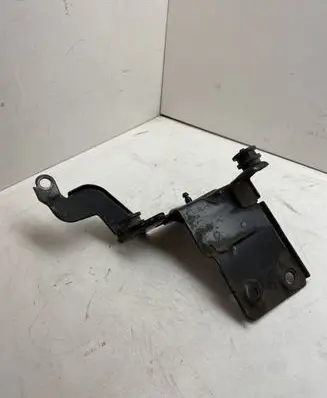 Skoda Octavia Mk3 (5E) ABS pump bracket 5Q1614235