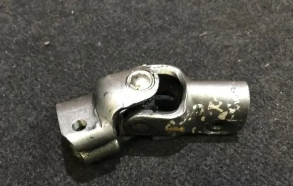 Mazda 121 Steering column universal joint