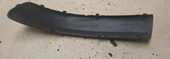 Front bumper splitter molding