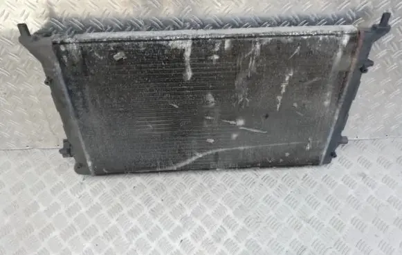 Volkswagen Golf V Coolant radiator 996808k