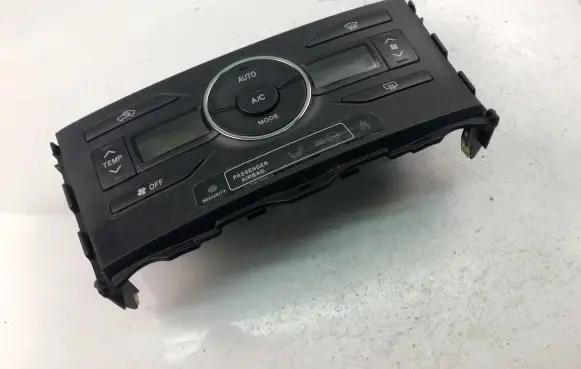 Toyota Auris 150 Interior fan control switch 5590002320