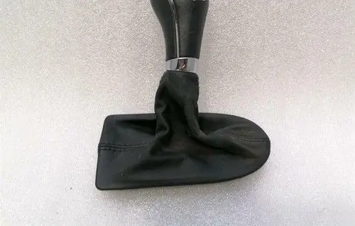 Mercedes-Benz CLS C219 Gear lever shifter trim leather/knob A2192670110