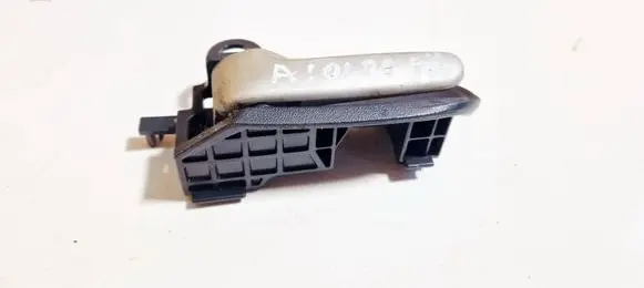 Toyota Yaris Front door interior handle 