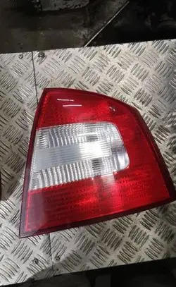 Skoda Octavia Mk2 (1Z) Rear/tail lights 1z5945096b