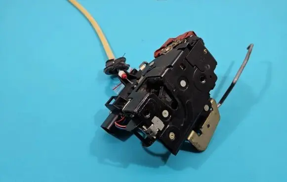 Audi A2 Front door lock 8Z1837016C IMPRK1365269