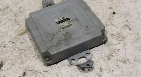Subaru Forester SG Engine control unit/module 22611AH690
