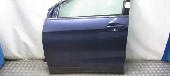 Honda CR-V Front door