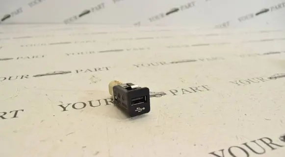 BMW X3 F25 USB socket connector 9167196