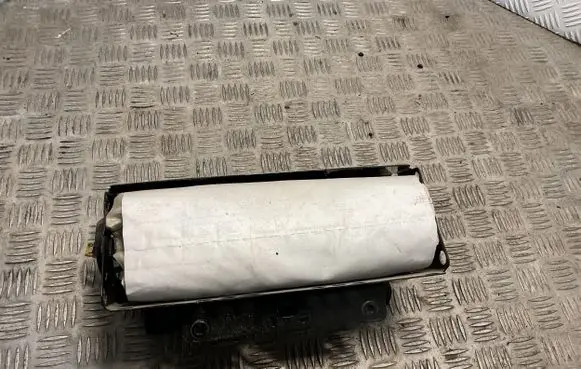 Jeep Grand Cherokee Passenger airbag