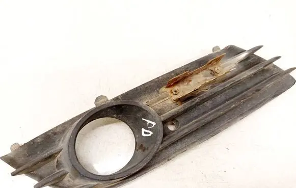 Opel Astra H Front bumper lower grill 13126026