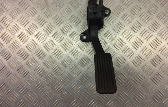 KIA Niro Accelerator throttle pedal 35191-G2100 32700-G2920