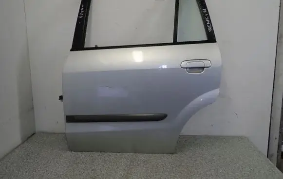 Mazda Premacy Rear door