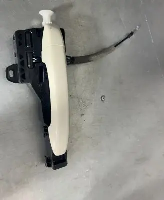 Renault Captur II Front door exterior handle 806065425R M0U022575