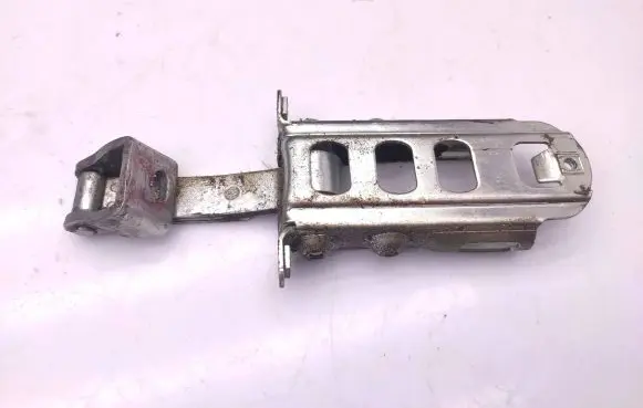Mercedes-Benz Sprinter W906 Front door check strap stopper A9067200016