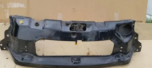 Iveco Daily 6th gen Radiator support slam panel