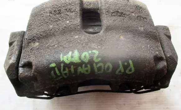 Skoda Octavia Mk2 (1Z) Front brake caliper