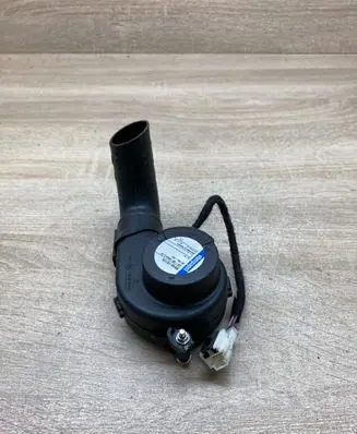 Mercedes-Benz C W204 Engine control unit/module fan A2049060215 RV4018