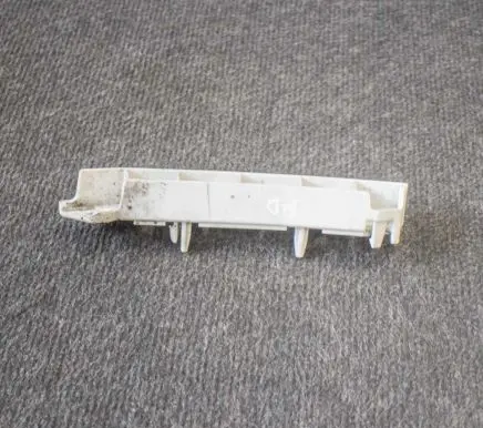 Ford Focus Front bumper mounting bracket BM5117D958A