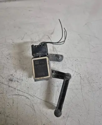 BMW 7 E65 E66 Headlight/headlamp level sensor 6779447