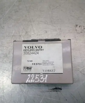 Volvo S40, V40 Door central lock control unit/module 30824424