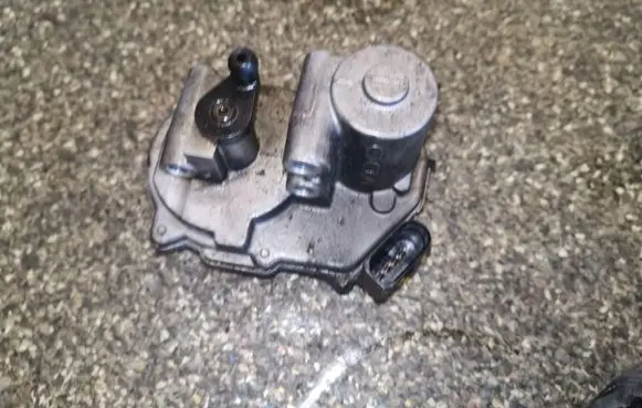 Audi A6 S6 C6 4F Throttle valve A2C53112910
