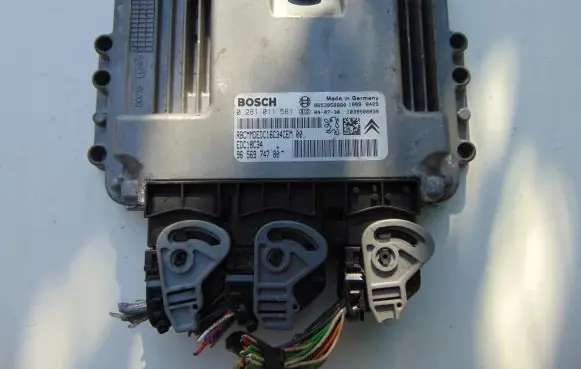 Citroen C5 Engine control unit/module 9656974780