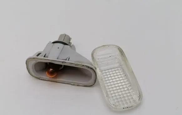 Honda Civic Front fender indicator light