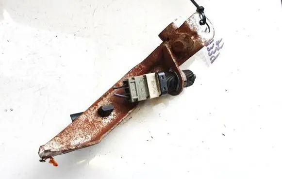Brake pedal sensor switch