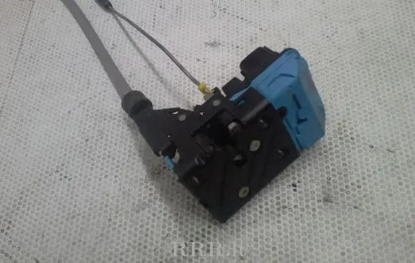 Volvo V70 Front door lock