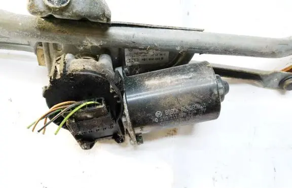 Audi A6 S6 C5 4B Wiper motor 0390241140 4b1955113