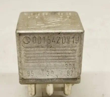 Mercedes-Benz W123 Other relay 0015420219