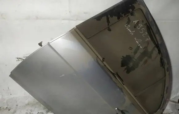 Rear door