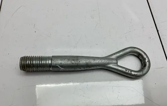 Nissan Qashqai+2 Towing hook eye 