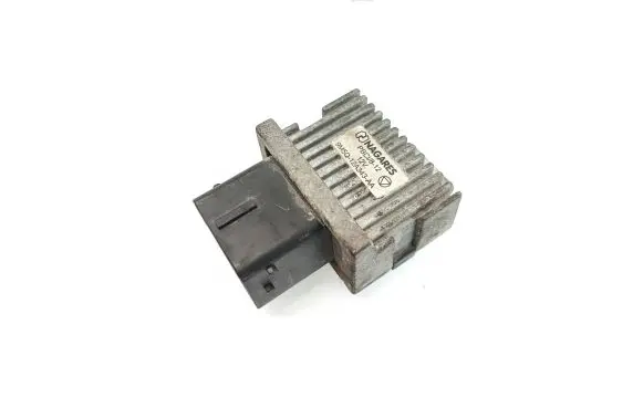 Glow plug pre-heat relay
