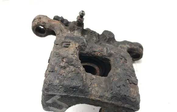 Nissan Qashqai Rear brake caliper