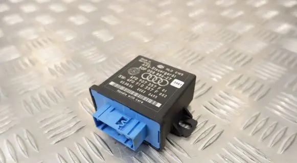Audi Q7 4L Light module LCM 4F0907357F