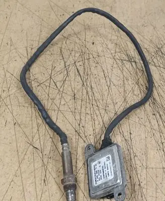 Mercedes-Benz S W221 Lambda probe sensor A0009057100