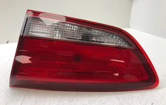 Hyundai i30 Tailgate rear/tail lights 92404G4000