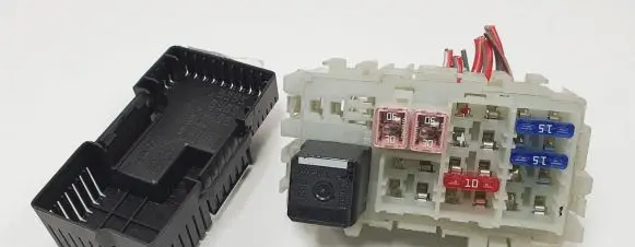 Volvo XC70 Fuse box set 6G9T-14K131-BA
