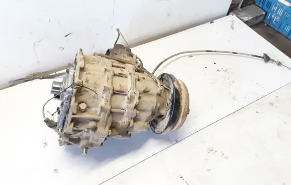 Nissan Patrol 4W60 Gearbox transfer box case 