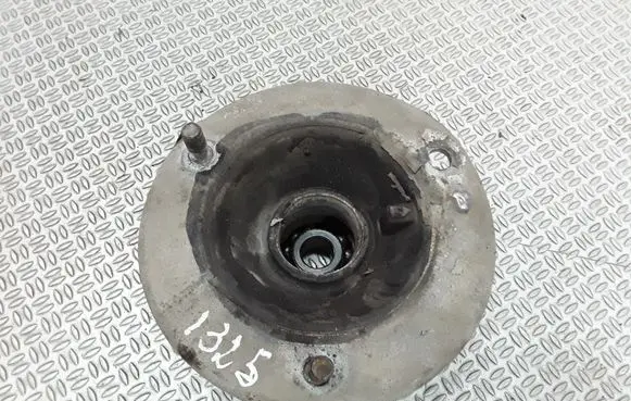 BMW 5 E39 Front upper strut mount 