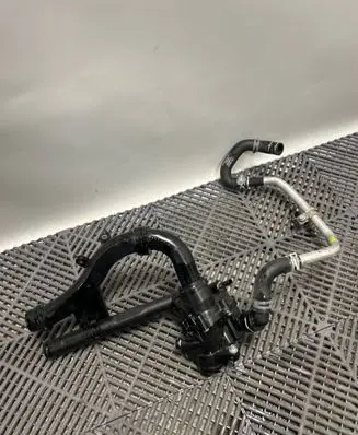 Mercedes-Benz GLC X253 C253 Thermostat 