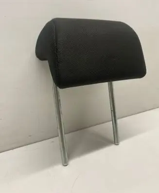 Nissan Qashqai Rear seat headrest 