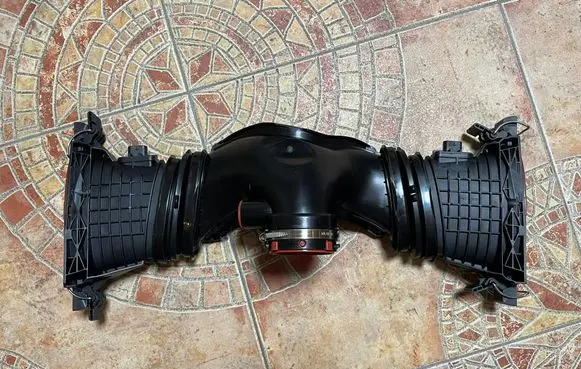 Mercedes-Benz S W221 Mass air flow meter A6420901642 A6420901742 A6420902242