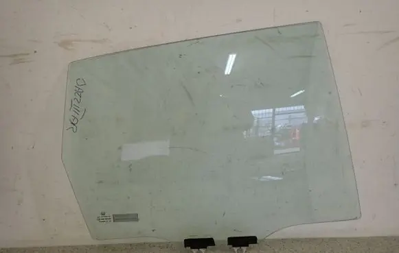 Hyundai ix20 Sliding door window/glass 