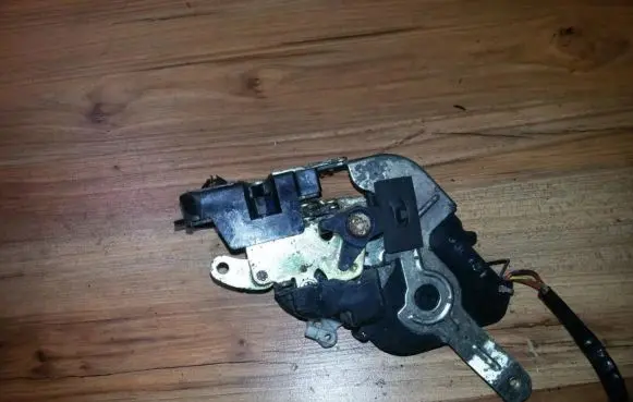 Mazda 626 Rear door lock