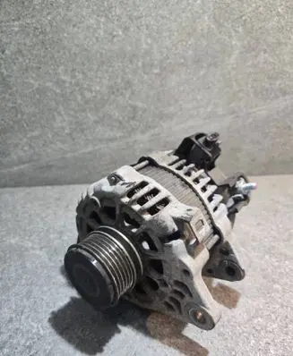 Hyundai i40 Generator/alternator 373002A900